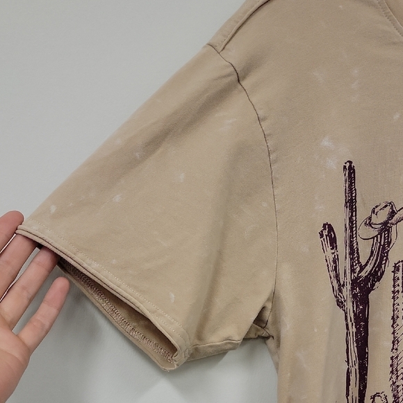 Ariat Beige Desert Graphic Tee - Picture 3 of 10